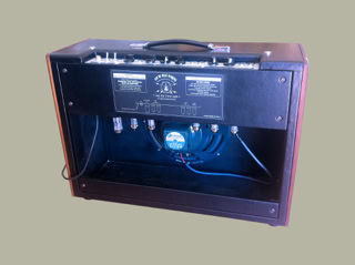 Got My Mojo Working is a boutique that carries handmade guitar tube amplifiers, especially tailored for blues music. Each and every piece is entirely handmade and customized based on the artist’s needs. Our instruments are not replicas of  known amplifiers, they are all made of original circuits.