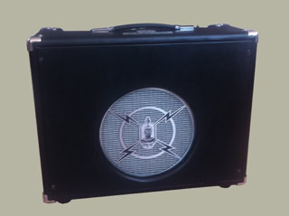 Got My Mojo Working is a boutique that carries handmade guitar tube amplifiers, especially tailored for blues music. Each and every piece is entirely handmade and customized based on the artist’s needs. Our instruments are not replicas of  known amplifiers, they are all made of original circuits.